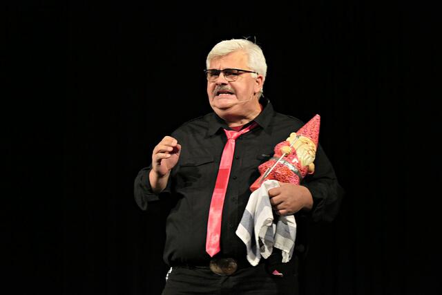 Stefan Beyer begrüßt die Gäste | Foto: Brigitte Melder