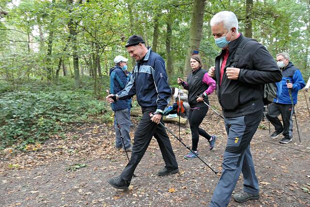 Bürgermeister Peter Christ vorne mit dabei | Foto: Brigitte Melder