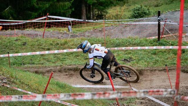 Raphaela Richter aus Eckersdorf wurde bei der Downhill-WM als Sechste beste deutsche Starterin (Foto Michael Kull)