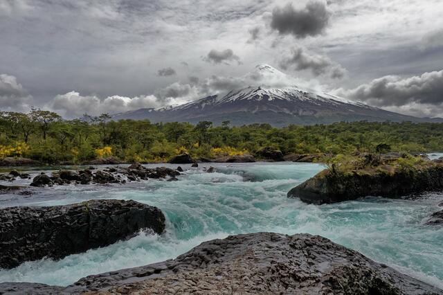 Der chilenische Vulkan "Osorno" in der Nähe der Stadt Puerto Montt - man nennt ihn auch den chilenischen Fujiyama. | Foto: www.der-fernwehfotograf.de