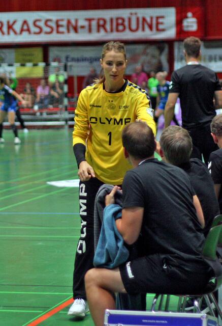 Emily Sando, die norwegische Weltklassetorfrau der SG, auf die es gegen die leicht favorisierte Borussia aus Dortmund besonders ankommen wird.Hielt gegen CSM Bucuresti in der ersten Halbzeit wie eine junge Göttin...
FotoArchiv Merkel+Merkel