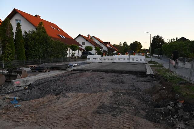 Buchstraße Jockgrim - ein Teil der Straße ist fertig, ein neues Teilstück in Arbeit - 30.06.2020 | Foto: A. Abt