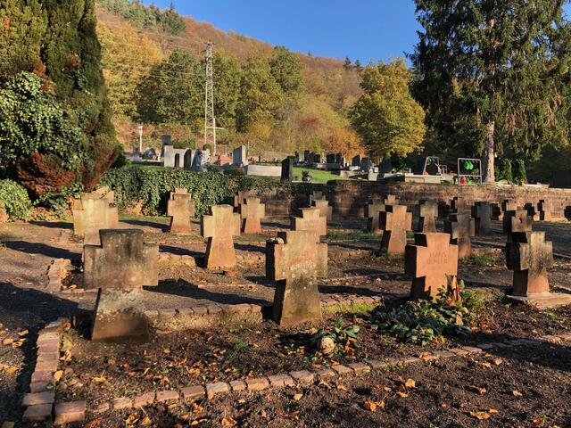 Es besteht die Möglichkeit, den Volksbund Deutsche Kriegsgräberfürsorge e.V. mit einer Spende zu unterstützen | Foto: PS