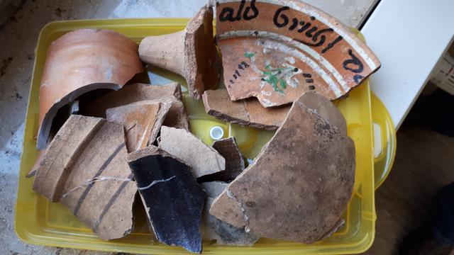 Keramikfunde aus dem 18. Jahrhundert. | Foto: Pacher