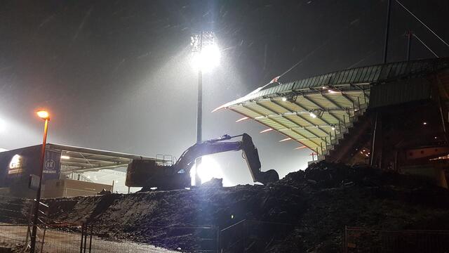 Es wird das letzte Heimspiel des KSC vor der "alten" Haupttribüne sein - beim Spiel der Karlsruher gegen die SpVgg Greuther Fürth | Foto: www.tmc-fotografie.de