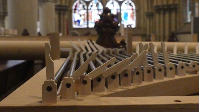 Der Einbau der neuen Chororgel | Foto: Constanze Lotz
