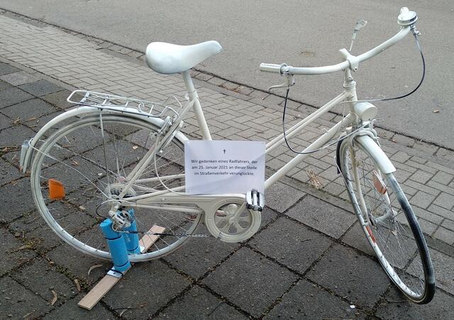 Ghost-Bike als Mahnmal
