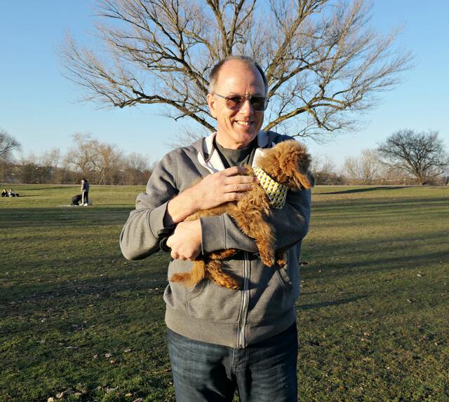 Wolfgang Weißler mit Paul auf dem Arm | Foto: Brigitte Melder