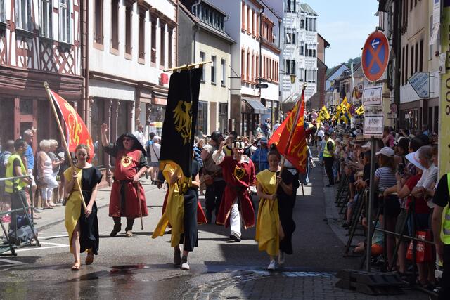 Festumzug am Rheinland-Pfalz-Tag 2019 in Annweiler. | Foto: Bender