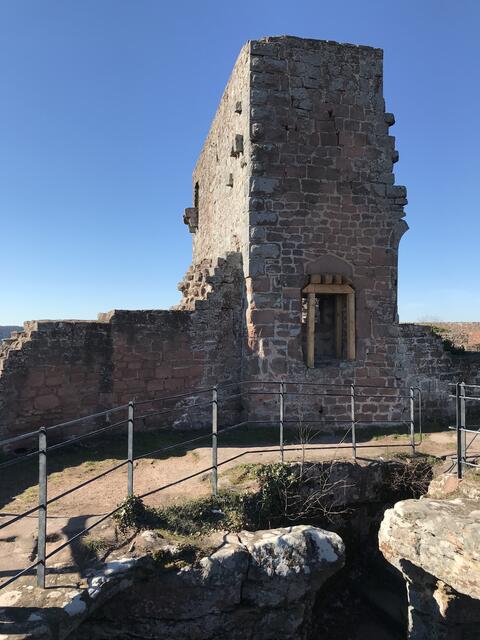 Burg Lindelbrunn | Foto: B. Bender