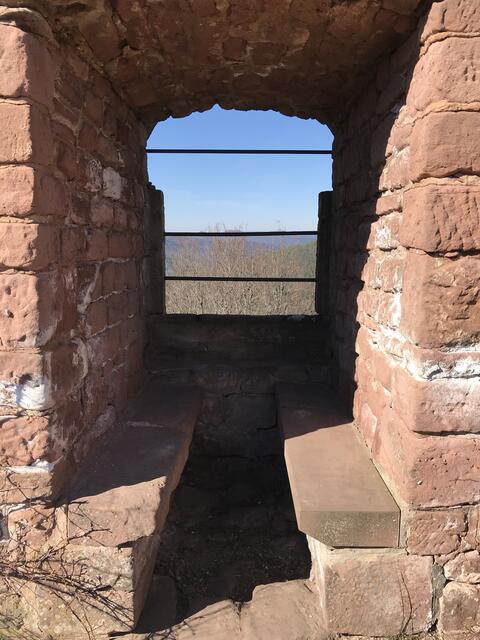 Eine von drei Sitznischen auf der Lindelbrunn | Foto: B. Bender