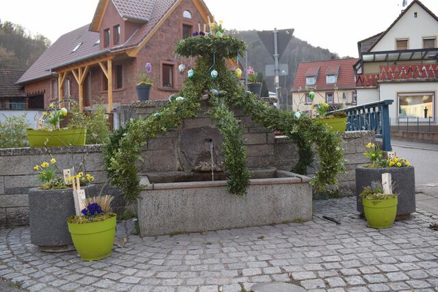Wasser Marsch am Osterbrunnen in Waldrohrbach | Foto: B. Bender