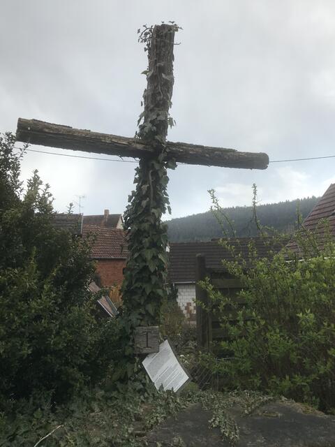 Hier startet der Kreuzweg zur Firedenskapelle | Foto: B. Bender