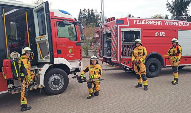 Die neue Einsatzkleidung ist sehr leicht, atmungsaktiv und ergonomisch | Foto: Feuerwehr VG Winnweiler