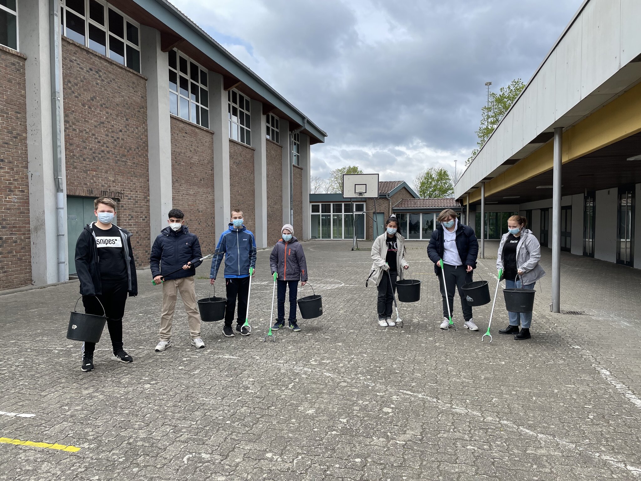 PeterGärtnerRealschule plus BöhlIggelheim Wir halten den Schulhof