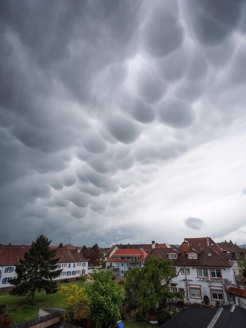 Mammatus Wolken über Landau am 05.05.2021 | Foto: Sven Korz