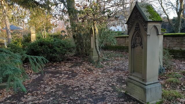 Friendhof an der Kapelle  im Adenauerpark  | Foto: Michael Lorek