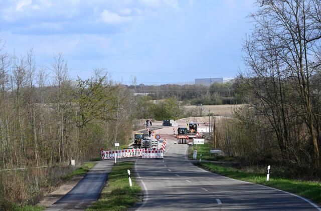Blick im April 2021 von der Umgehung Jockgrim auf den Knotenpunkt L540 / K10 | Foto: A. Abt
