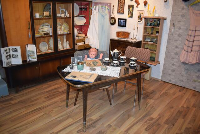 In der Nachkriegszeit hat sich am Mobiliar noch nicht viel verändert | Foto: B. Bender