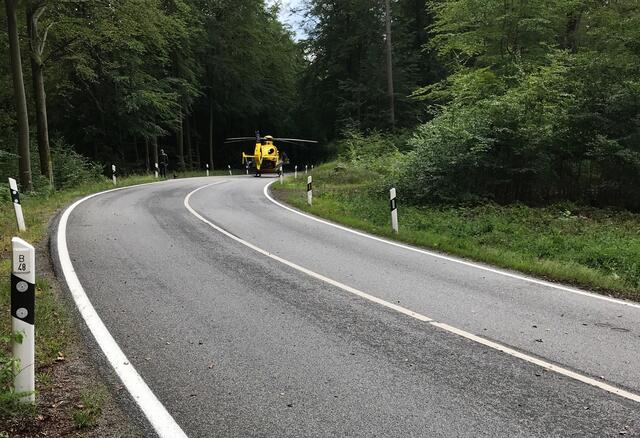 Schwerer Motorradunfall auf der B48 | Foto: Polizeipräsidium Westpfalz