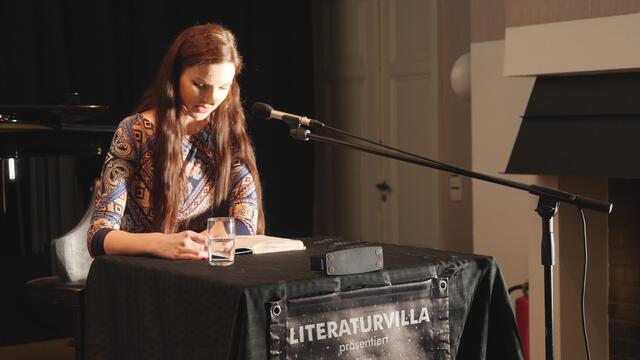 Die Preisträgerin der Förderpreises der Literaturvilla von 2018 Daniela Waßmer aus Karlsruhe". | Foto: Anton Dück