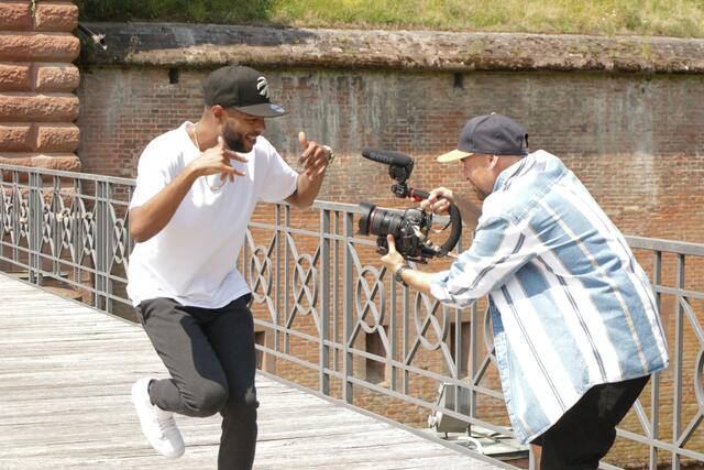 Newcomer Fabian Storzum beim Videodreh in Germersheim | Foto: Heike Schwitalla
