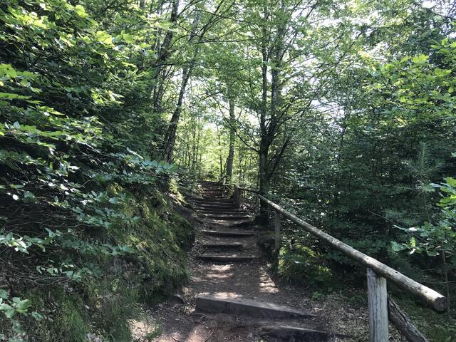 Kurzer Aufstieg zum Teufelstisch | Foto: B. Bender