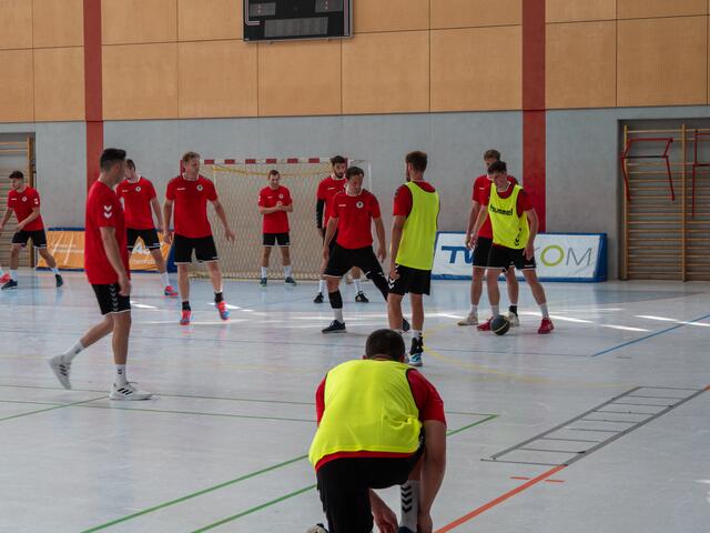 Jannek Klein am Ball beim Fußball | Foto: Kim Rileit