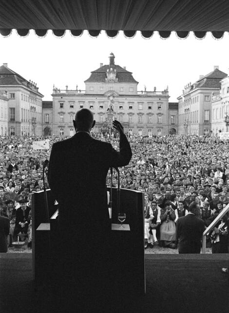 De Gaulle in Ludwigsburg | Foto: Bundesarchiv/SSG