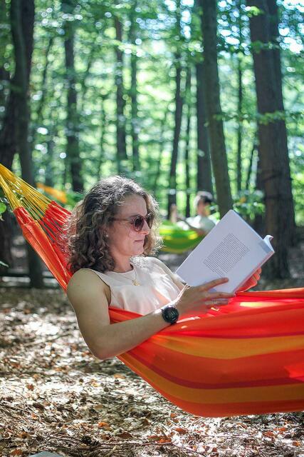 Der neue "Hängematten-Park" der TU Kaiserslautern bietet Erholung pur mitten im Wald | Foto: TUK