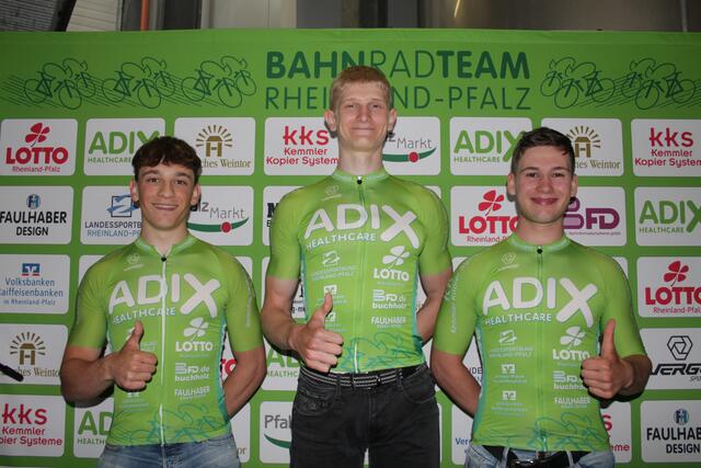 Luca Spiegel, Henric Hackmann und Torben Osterheld wurden in Köln Deutsche Meister im Teamsprint (Foto Michael Sonnick)