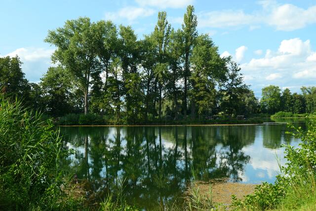 Landzunge mit Anglern von der anderen Seite | Foto: Brigitte Melder