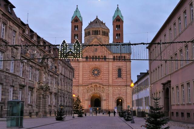 Dom zu Speyer ein Tag vor Heilig Abend  | Foto: Urheber: Maike Müller  