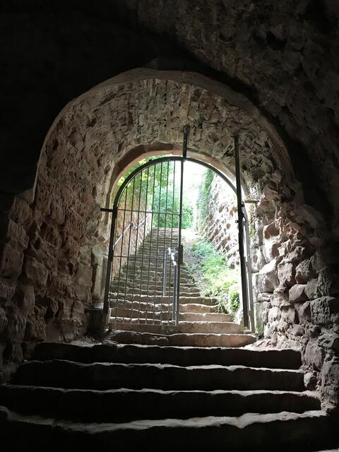 Zweites Tor zur Burg | Foto: B. Bender