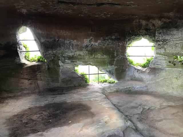 Felskammer mit Lichteinfall | Foto: B. Bender