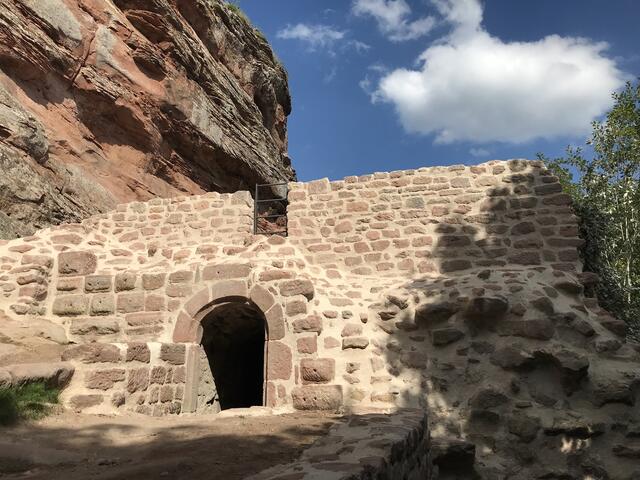 Neu verfugtes Mauerwerk | Foto: B. Bender