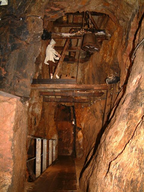 Unter Tage im historischen Bergwerk Düppenweiler in der Gemeinde Beckingen