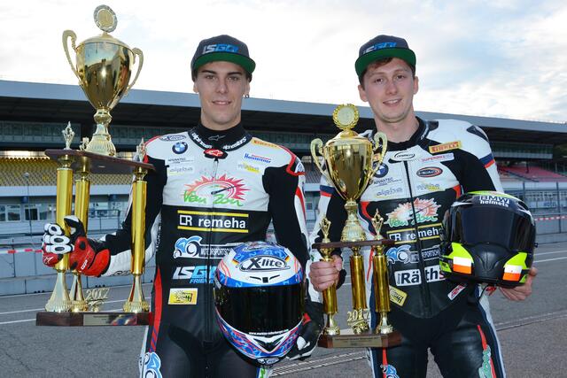 Markus Reiterberger (links) wurde 2017 Superbike-Meister und Jan Bühn wurde IDM-Dritter (Foto Hermann Rüger)