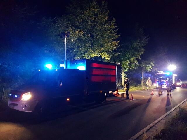 Nächtlicher Verkehrsunfall auf der B270 | Foto: Feuerwehr VG Otterbach-Otterberg
