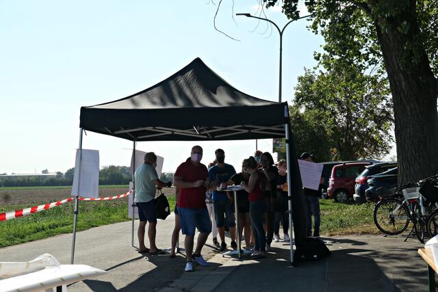 Durch dieses Pavillon musste man zuerst | Foto: Brigitte Melder