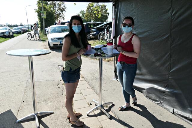 Hatten immer zu tun beim Einlass - reges Interesse an Veranstaltung | Foto: Brigitte Melder