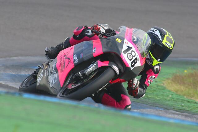 Jona Eisenkolb (Kassel) wurde zweimal Zweiter in der Moto3-Wertung (Foto Thomas Haas)