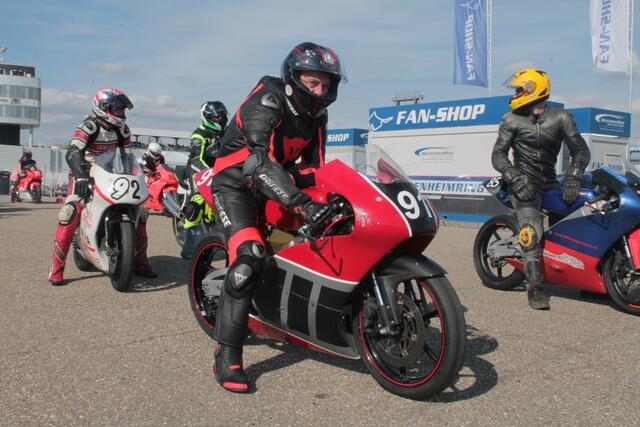 Carlo Sieben aus Eich bei Worms auf der Honda 125 ccm (Foto Michael Sonnick)