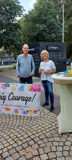 Die beiden Initiatoren des Courage-Kubus: Thomas Brenner und Silke Gorges | Foto: Silke Gorges