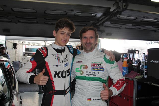 Daniel Gregor mit Audi-Pilot Markus Winkelhock (Foto Michael Sonnick)