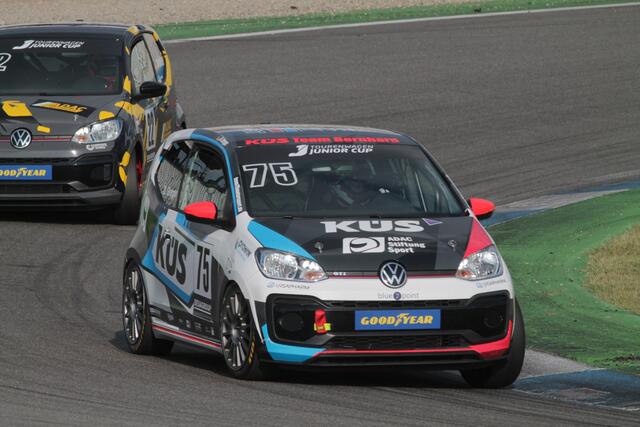 VW up-Pilot Daniel Gregor lag nach dem Start in Führung (Foto Michael Sonnick)