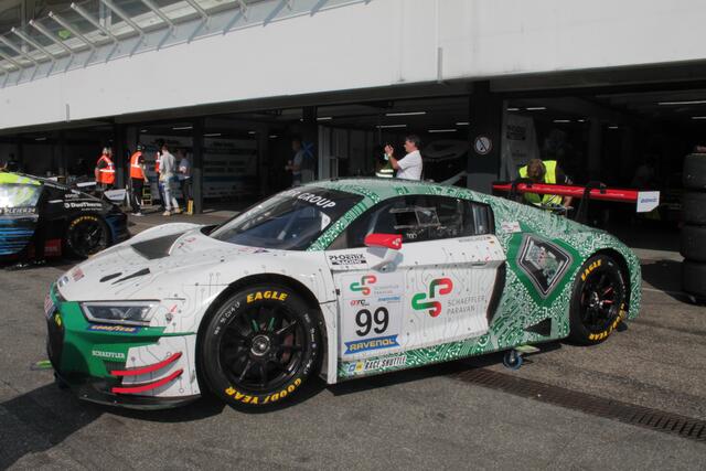 Die Audi-Piloten Christer Jöns (Ingelheim) und Markus Winkelhock (Schorndorf) belegten den 3. Platz (Foto Michael Sonnick)