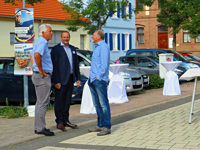 Peter Christ, Sascha Leicht mit Papa Leicht, der Geburtstag hatte | Foto: Brigitte Melder