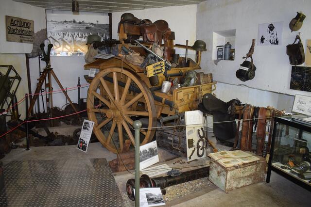 Ausstellungsraum im Eingangsbunker  | Foto: B. Bender