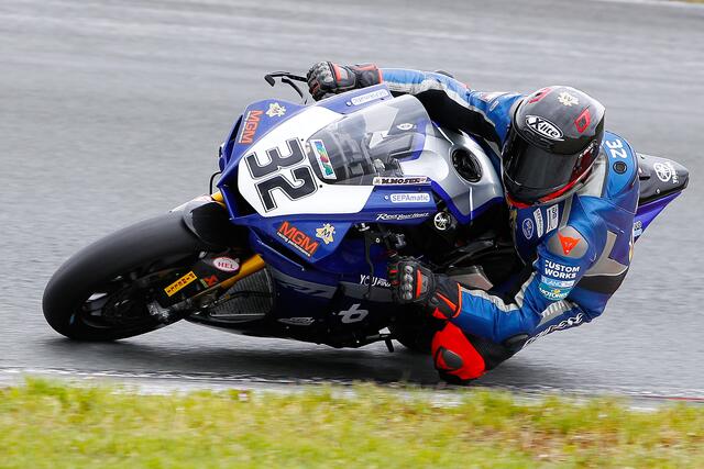 Yamaha-Pilot Marc Moser aus Dieburg gewann in Oschersleben ein Rennen (Foto Hermann Rüger)